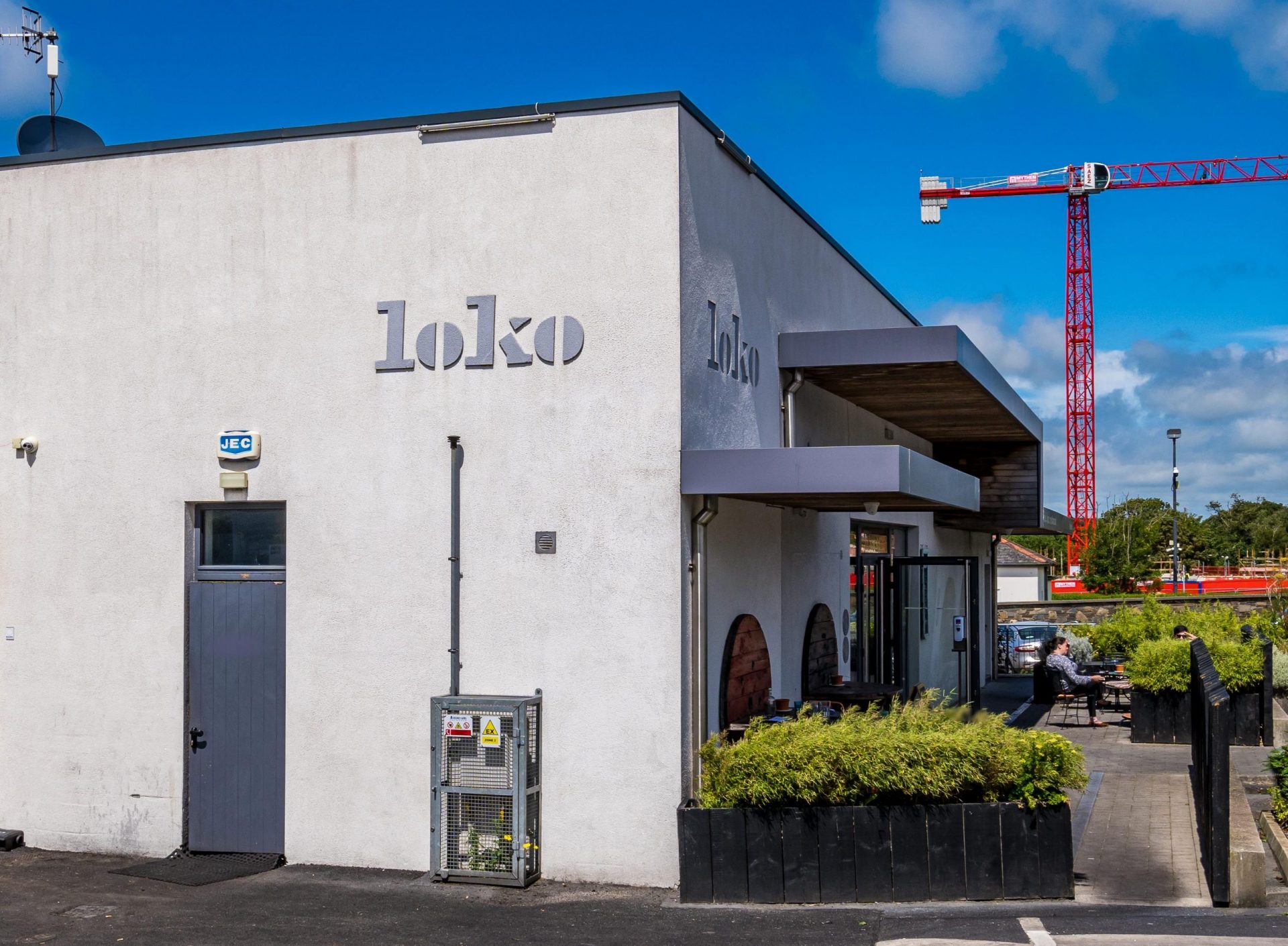 loko side of building